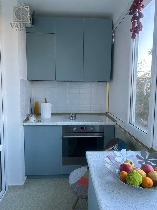 Apartament 3 camere transformat in 4-orientare V-E - Obor