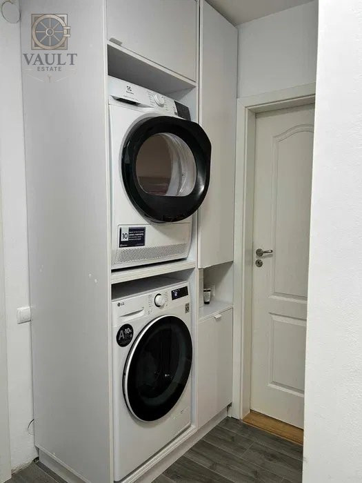 Apartament 3 camere transformat in 4-orientare V-E - Obor