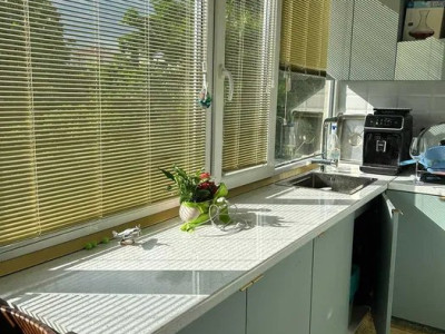 Apartament 3 camere transformat in 4-orientare V-E - Obor