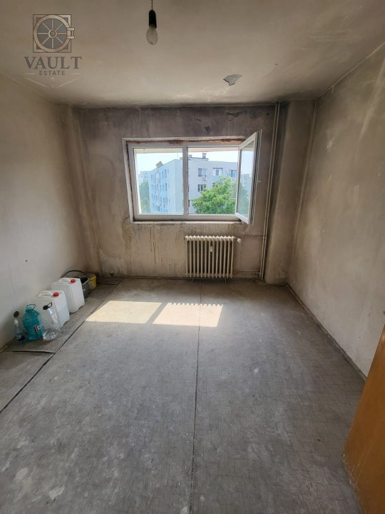 APARTAMENT 2 CAMERE-TRAFIC GREU-NASAUD-BLOC REABILITAT-DE RENOVAT