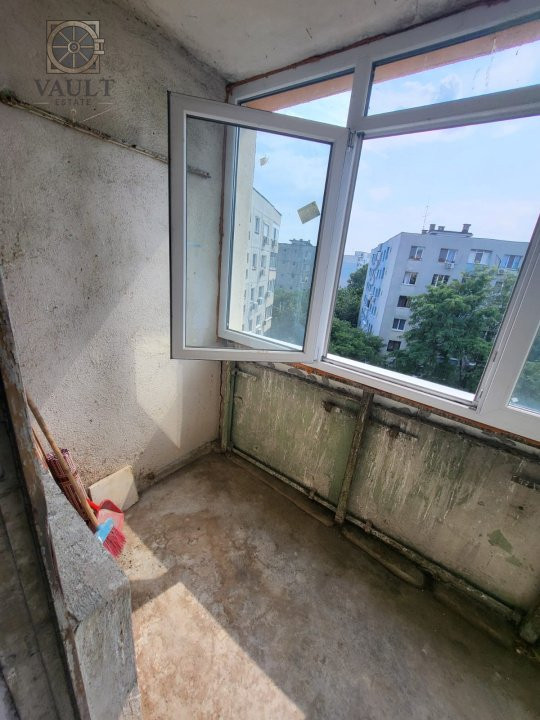 APARTAMENT 2 CAMERE-TRAFIC GREU-NASAUD-BLOC REABILITAT-DE RENOVAT