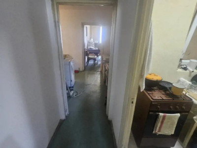 Apartament 2 camere - de renovat- BLOC ANVELOPAT-Morarilor