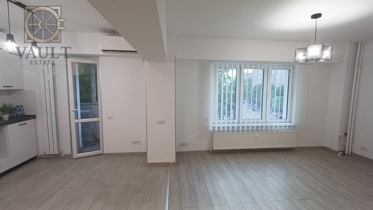 Garsoniera - BLOC MIXT - RECENT RENOVATA - zona CALARASILOR 