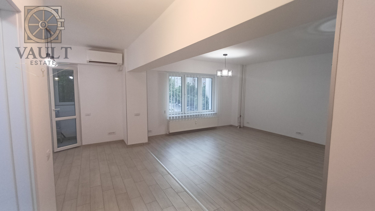 Garsoniera - BLOC MIXT - RECENT RENOVATA - zona CALARASILOR 