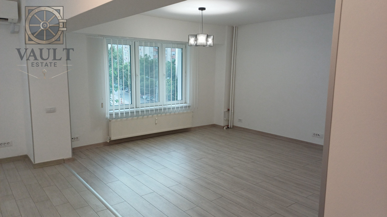 Garsoniera - BLOC MIXT - RECENT RENOVATA - zona CALARASILOR 