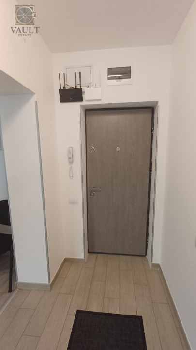 Garsoniera - BLOC MIXT - RECENT RENOVATA - zona CALARASILOR 