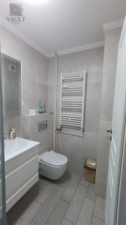 Garsoniera - BLOC MIXT - RECENT RENOVATA - zona CALARASILOR 