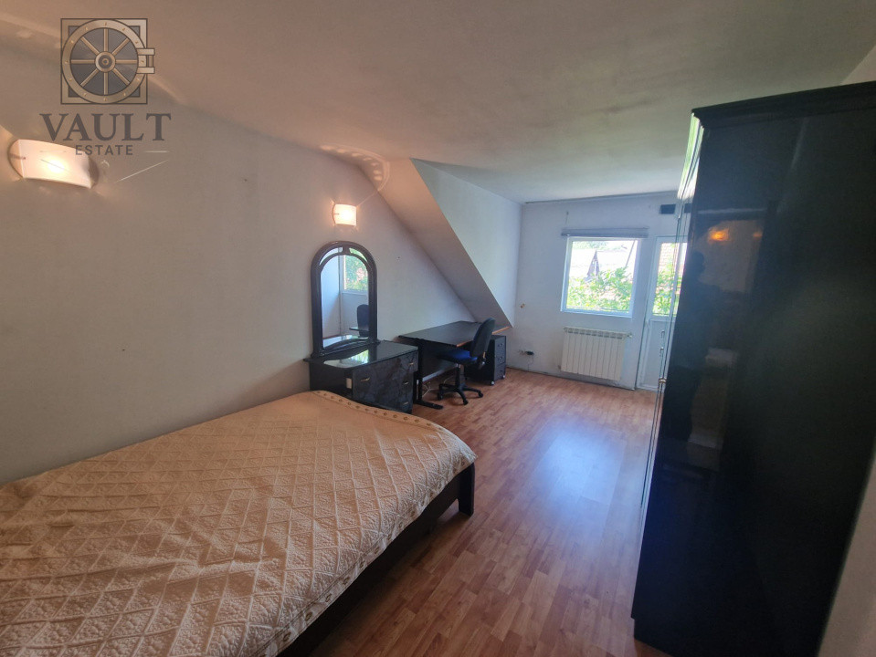 Vila – între două parcuri!!!