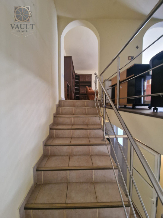 Vila – între două parcuri!!!