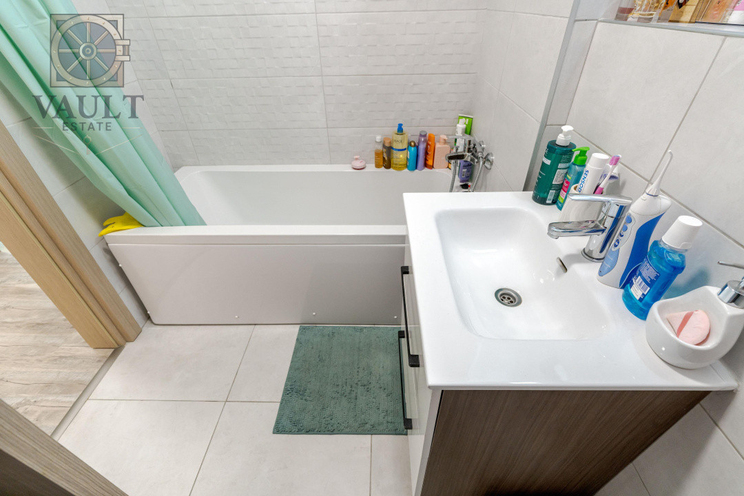 Apartament 2 camere - Nerva Traian - Loc de Parcare - 
