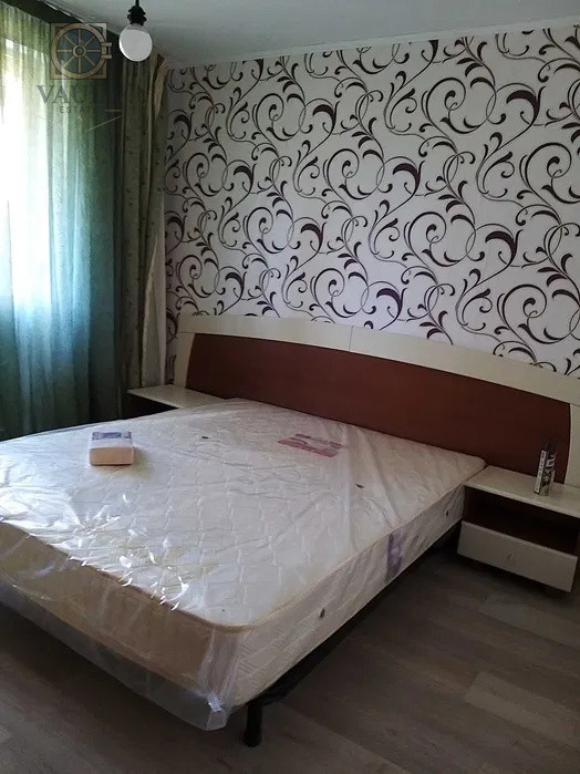 APARTAMENT 4 CAMERE - DECOMANDAT - METROU TINERETULUI 