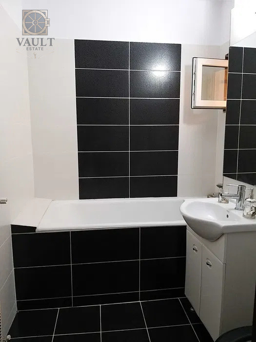 APARTAMENT 4 CAMERE - DECOMANDAT - METROU TINERETULUI 