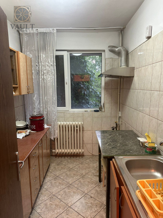 APARTAMENT 3 CAMERE  -3 MINUTE DE METROU DRISTOR