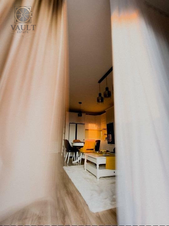 Apartament 3 camere- parcare și boxă-Titan