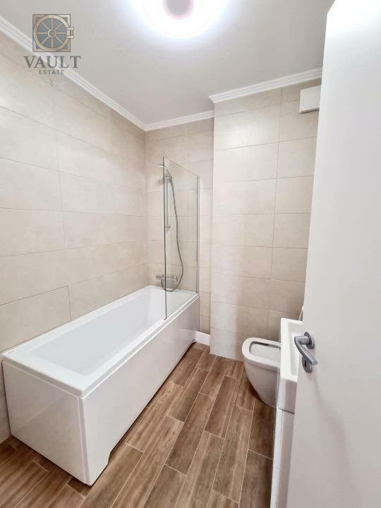 Apartament 3 camere- parcare și boxă-Titan