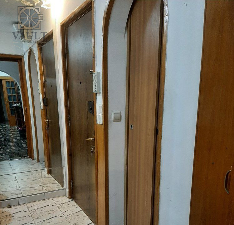 Apartament 3 camere - Centrala proprie - 2 Bai - Titan