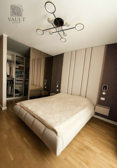 Apartament 3 camere - LA CHEIE - zona DIMITRIE LEONIDA 