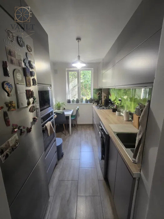 Apartament 3 camere -65 MP- 1 Decembrie 1918 