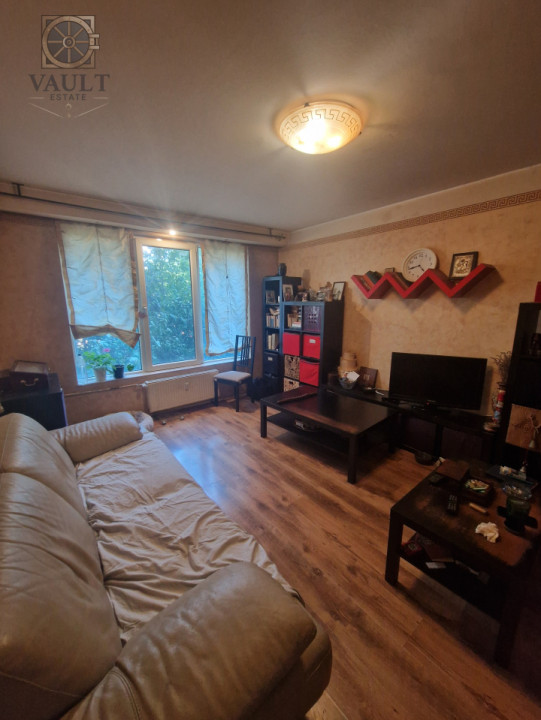 Apartament 4 camere - Titan