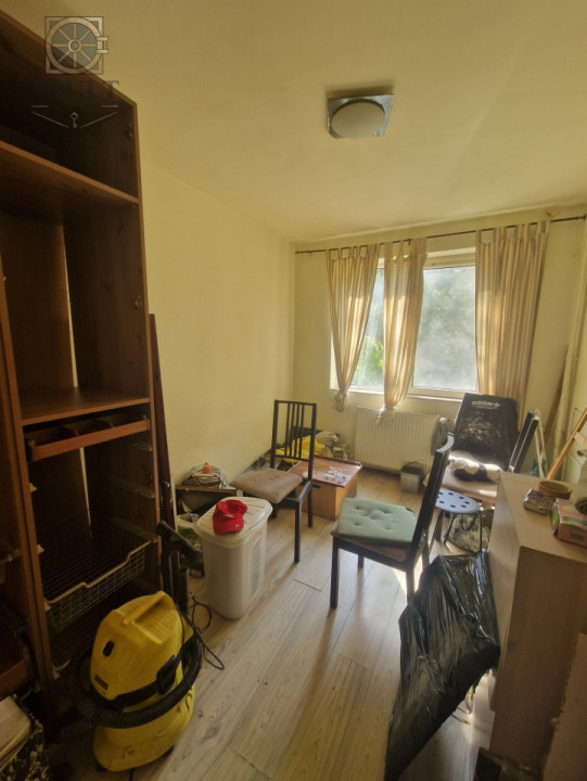 Apartament 4 camere - Titan