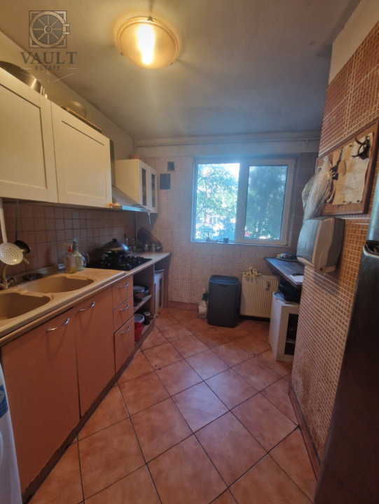 Apartament 4 camere - Titan