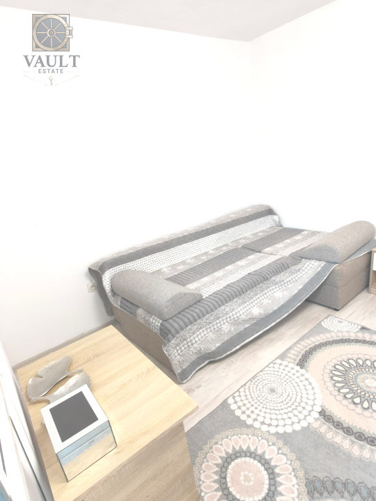 GARSONIERA -AN 1990- 5 minute  de METROU 1 DECEMBRIE