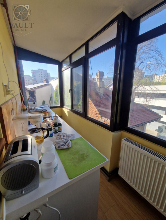 Apartament 3 camere - 10 minute de metrou - Moșilor 