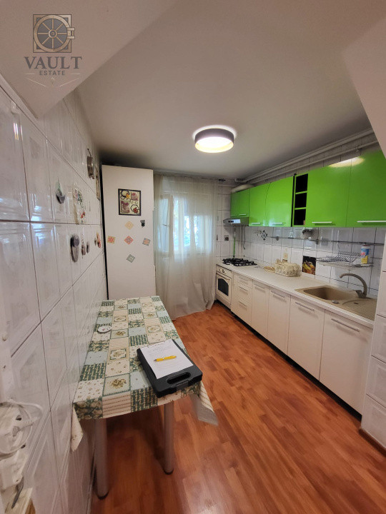 APARTAMENT 4 CAMERE-SALAJ-CALEA FERENTARI-BLOC REABILITAT-2 BAI