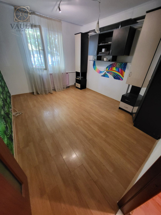 APARTAMENT 4 CAMERE-SALAJ-CALEA FERENTARI-BLOC REABILITAT-2 BAI