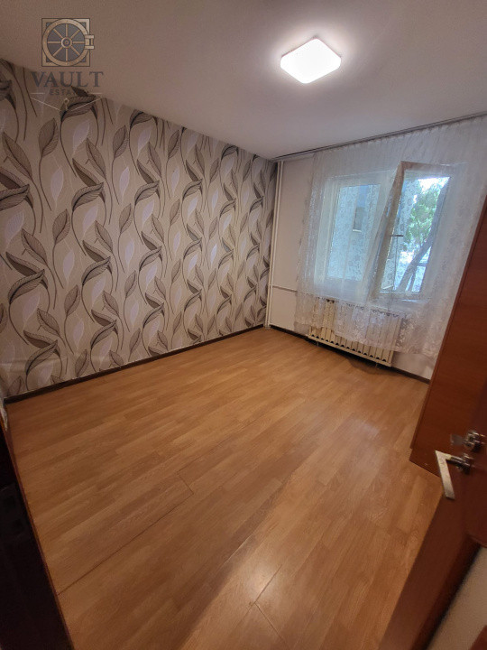 APARTAMENT 4 CAMERE-SALAJ-CALEA FERENTARI-BLOC REABILITAT-2 BAI