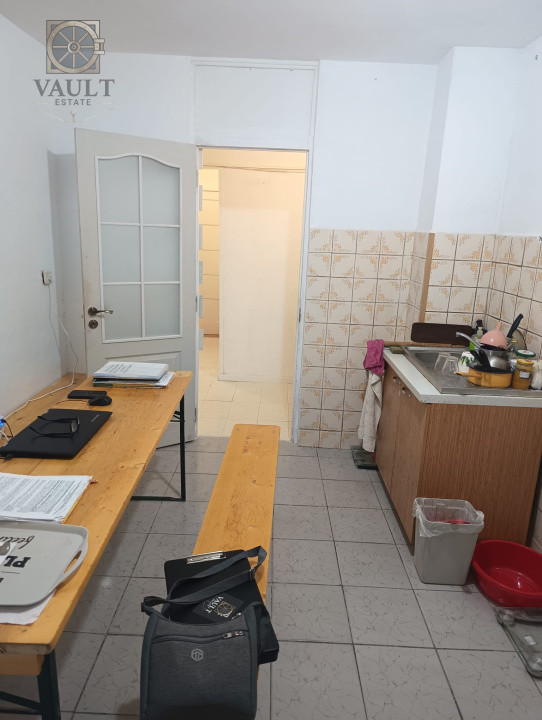 APARTAMENT 3 CAMERE  SPATIOS, M.BRAVU LANGA KAUFLAND  SI INTERSECTIA VITAN