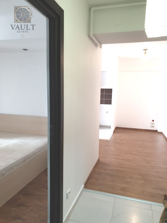 APARTAMENT 2 CAMERE RENOVAT ,CU CENTRALA PROPRIE- VITAN BARZESTI