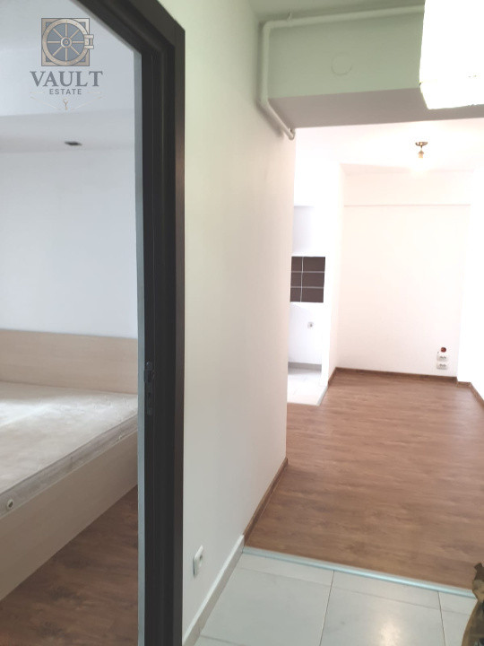 APARTAMENT 2 CAMERE RENOVAT ,CU CENTRALA PROPRIE- VITAN BARZESTI