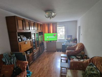 Apartament 3 camere - Dristor