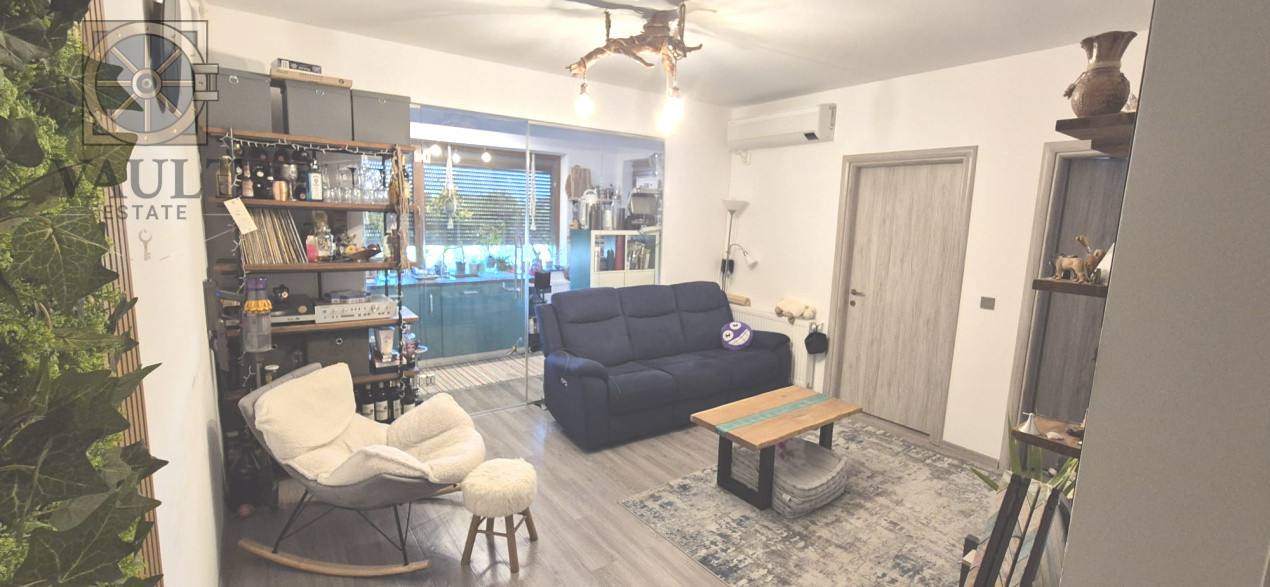 APARTAMENT 3 CAMERE DECOMANDAT+LOC DE PARCARE ,CARTIERUL SOLAR -BERCENI