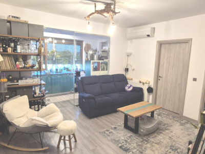 APARTAMENT 3 CAMERE DECOMANDAT+LOC DE PARCARE ,CARTIERUL SOLAR -BERCENI