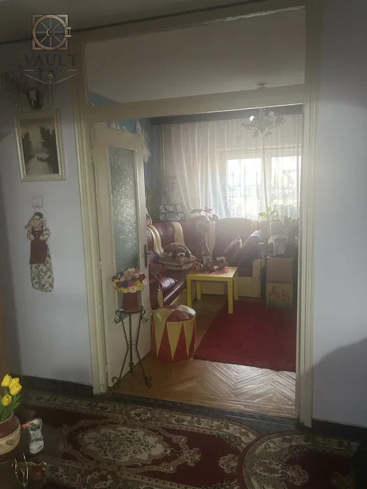 APARTAMENT 4 CAMERE-MALL VITAN-DECOMANDAT-2 BAI-2 BALCOANE-REABILITAT
