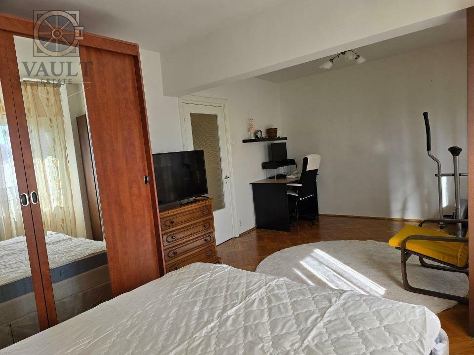 Apartament 3 camere-Stefan Cel Mare - Lizeanu 
