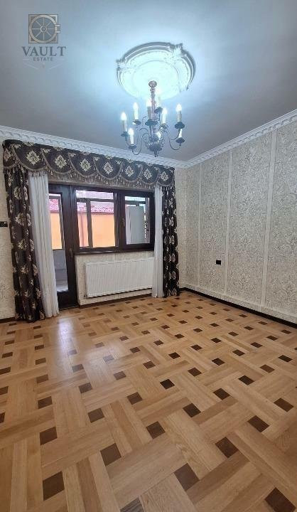 APARTAMENT 4 CAMERE +TEREN PROPRIU - PRIMAVERII