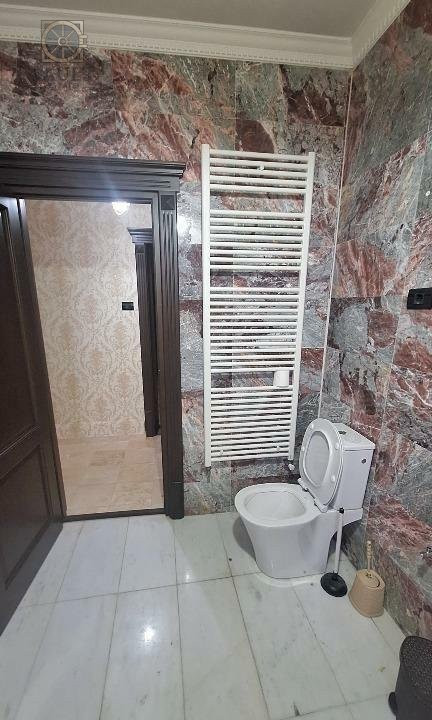 APARTAMENT 4 CAMERE +TEREN PROPRIU - PRIMAVERII
