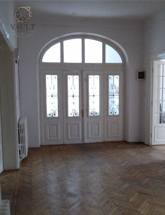 Vila Interbelica 8 camere- Cismigiu 