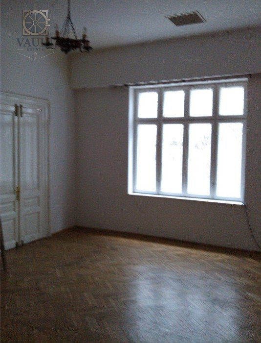 Vila Interbelica 8 camere- Cismigiu 