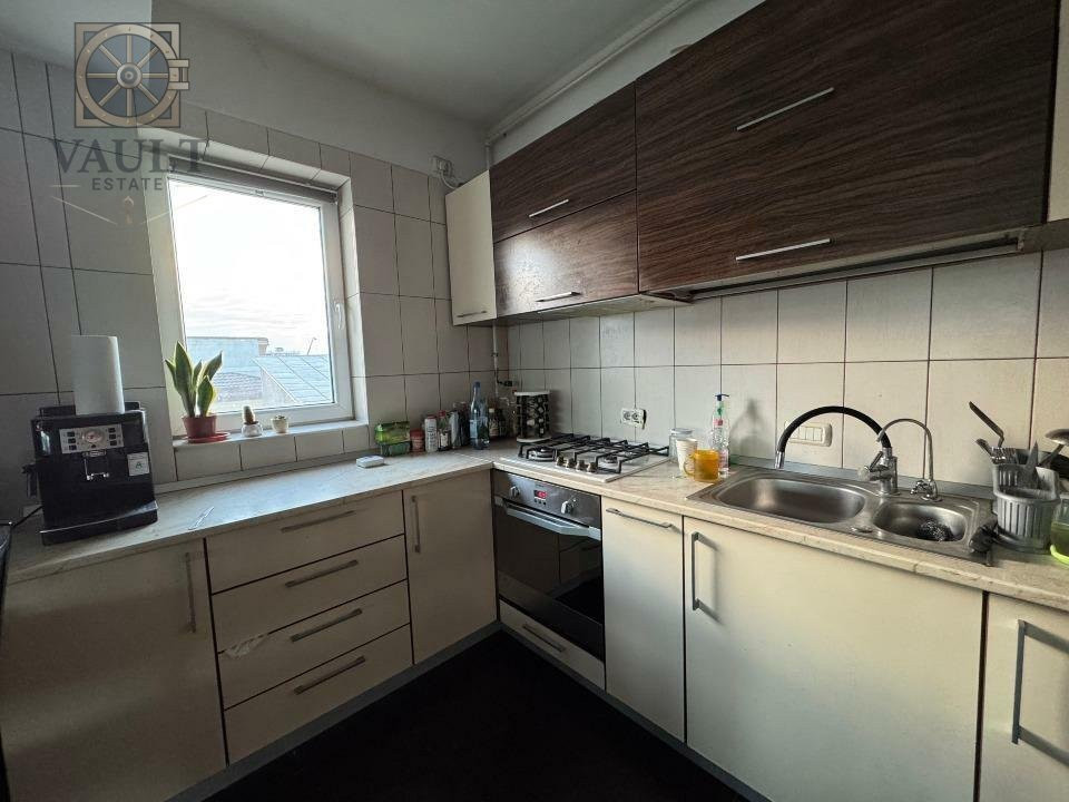 Apartament 3 camere, zona Vitan-Mihai Bravu