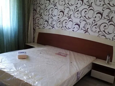 APARTAMENT 4 CAMERE - DECOMANDAT - METROU TINERETULUI 