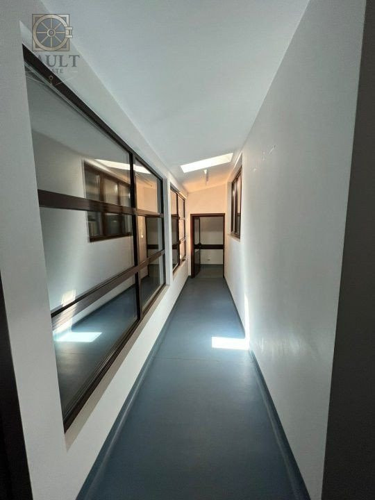 Casă spațioasă cu 17 camere în Militari – ideală pentru clinică sau locuință