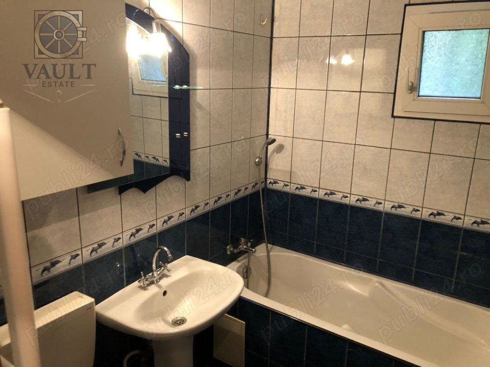 Apartament 4 camere - MOBILAT - zona APARATORII PATRIEI 