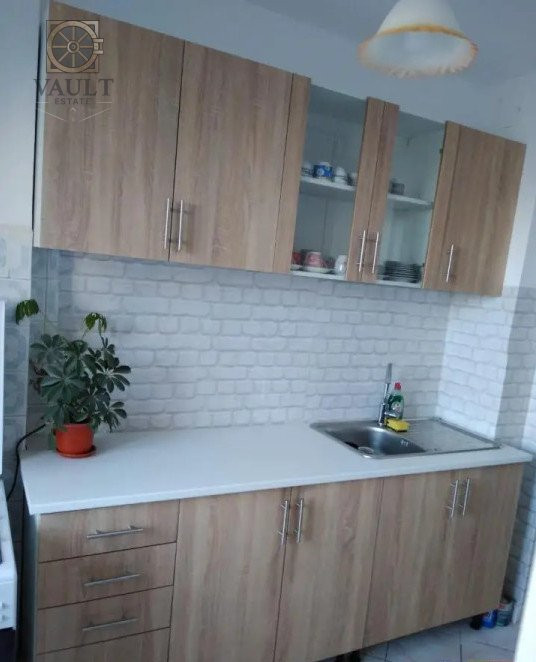 Apartament 2 camere semidecomandat Cantemir-Unirii