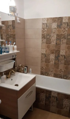 Apartament 3 camere - VEDERE BULEVARDUL UNIRII 