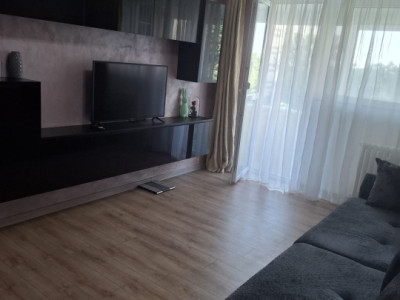 APARTAMENT 3 CAMERE - RENOVAT - PANTELIMON