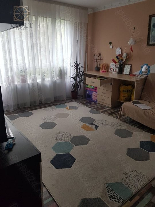 Apartament  4 camere - Ozana - 1 DECEMBRIE 1918 